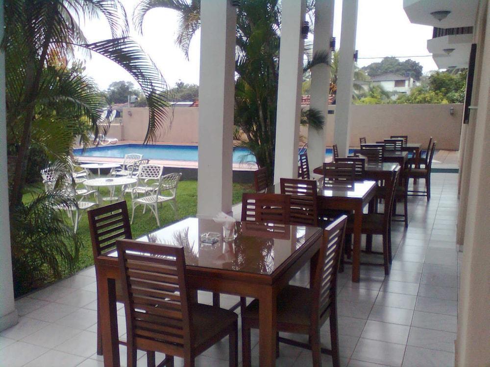 Grand 7 Hotel Thalawathugoda Talawatugoda Экстерьер фото