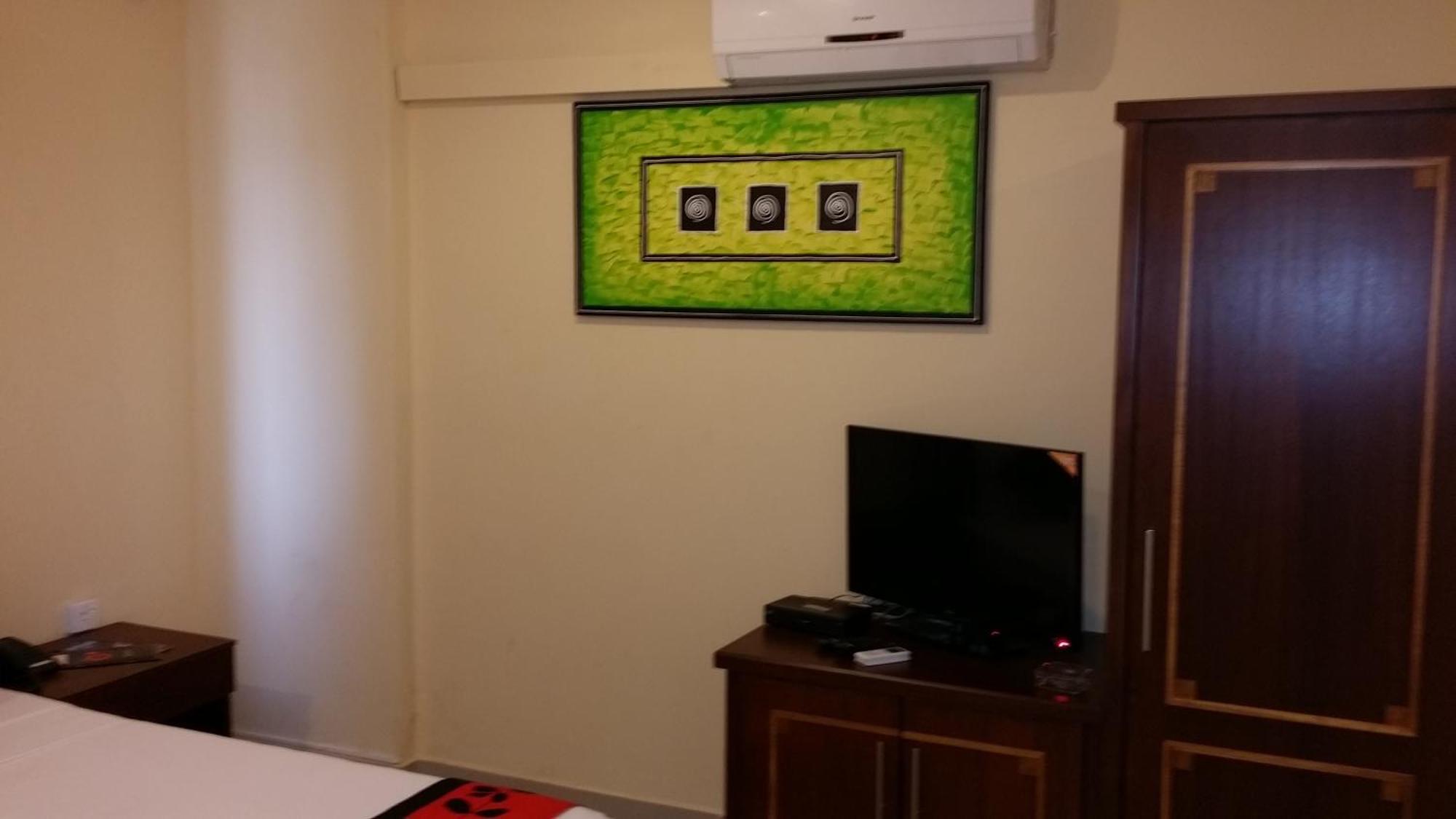 Grand 7 Hotel Thalawathugoda Talawatugoda Номер фото
