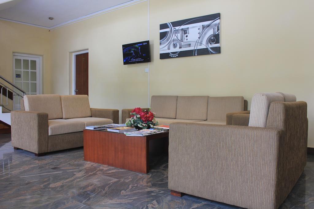 Grand 7 Hotel Thalawathugoda Talawatugoda Экстерьер фото