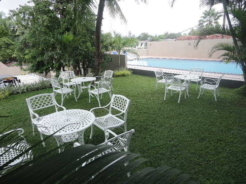 Grand 7 Hotel Thalawathugoda Talawatugoda Экстерьер фото